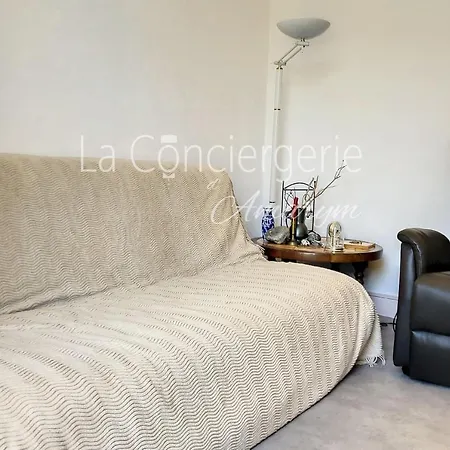 Appartement Ad 30 - Appt Balcon 2 Et A *