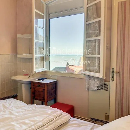 Ad 30 - Appt Balcon 2 Et A Appartement *